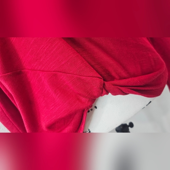 By & By Women's Long Sleeve Round Neck Hacci Light Knit Shirt Size Red Size M - Picture 3 of 13